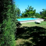 Luna Blu 4*